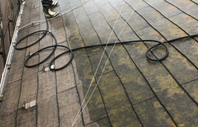 千葉県千葉市にて屋根洗浄作業！