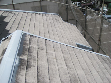 千葉県四街道市にて屋根塗装用の現場調査。