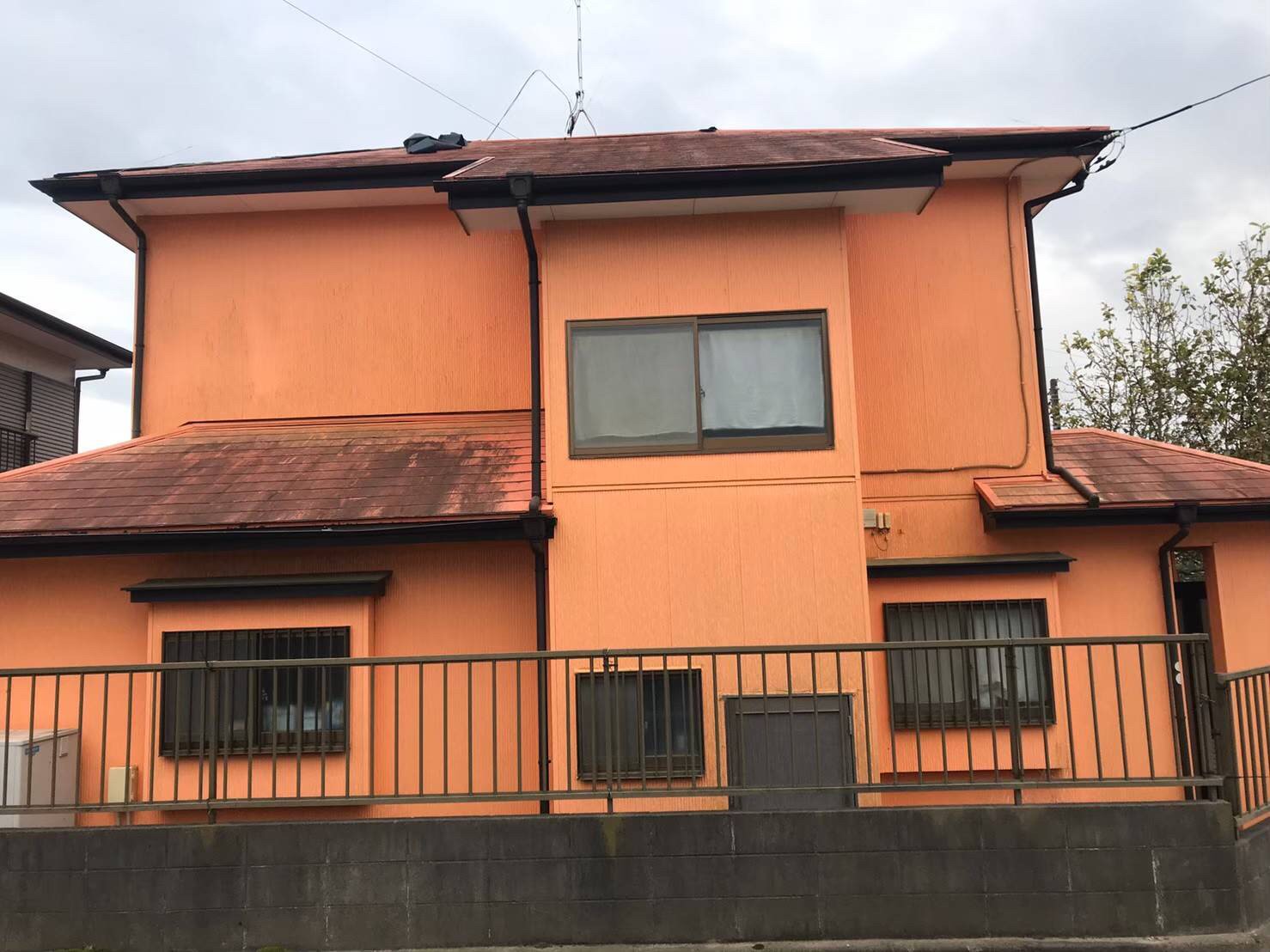 千葉県市原市　外壁塗装　屋根塗装　コーキング打ち替え工事　付帯塗装