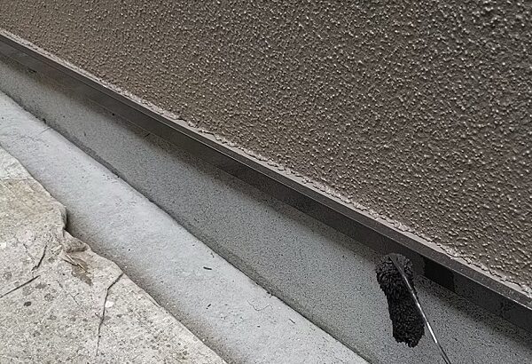 千葉県成田市　H様邸　屋根重ね葺き工事　外壁塗装　水切り塗装　手順 (2)