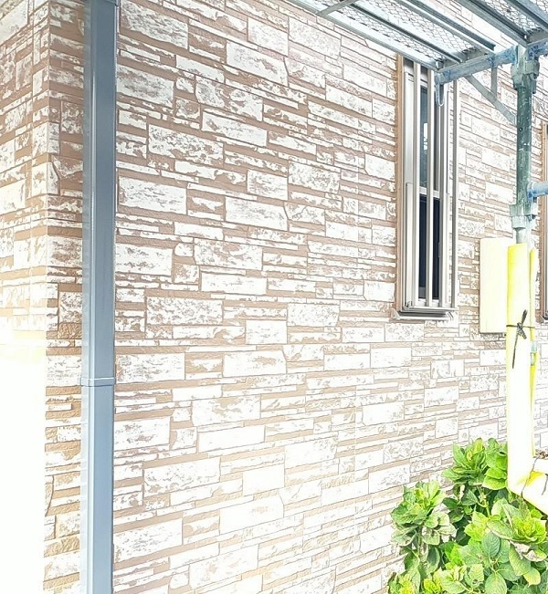 千葉県八千代市　Y様邸　屋根塗装・外壁塗装　外壁の模様付け (4)