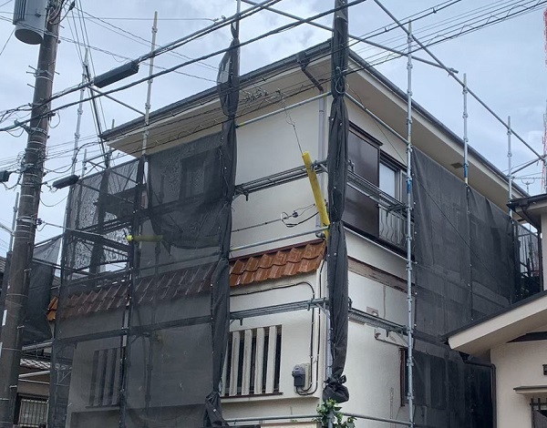 千葉県習志野市　M様　屋根・外壁塗装、内装工事　足場組み立て　強風対策 (3)