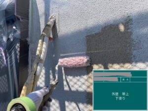 千葉県千葉市稲毛区　K様邸　外壁塗装、帯上の下塗り・中塗り（1）