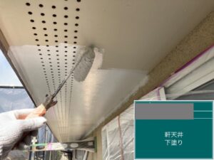千葉県四街道市　O様邸　外壁塗装　軒天井の塗装（1）