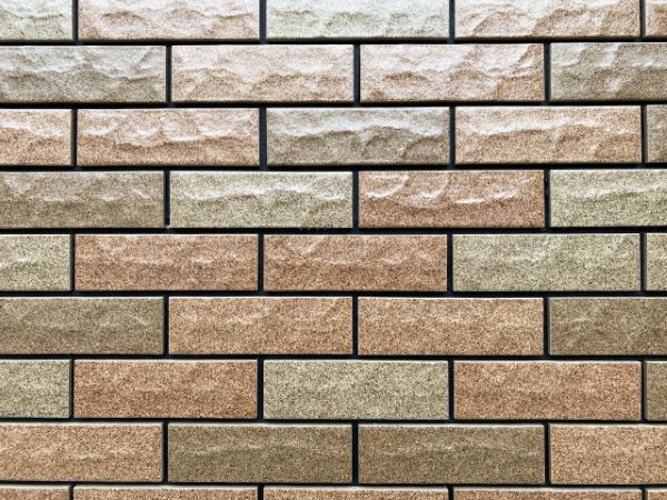 クリア塗装のメリットとは？適してないケースはある？