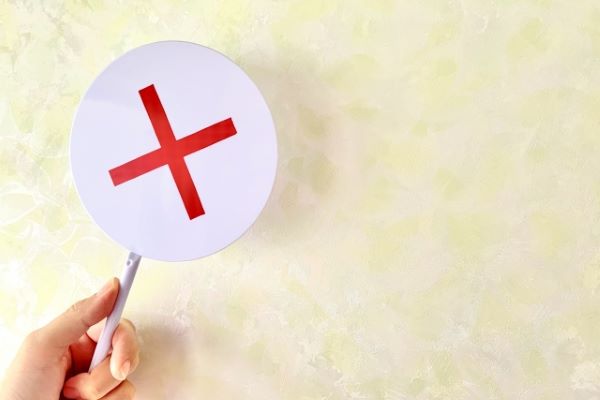 クリア塗装のメリットとは？適してないケースはある？