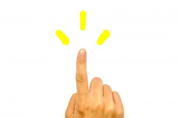 屋根塗装の最適なタイミングとは?適している季節や時期、塗装が必要な劣化症状を解説