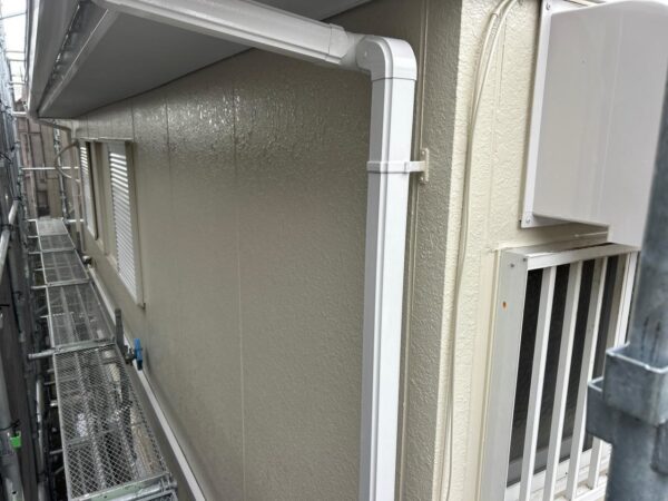 千葉県八千代市 アパート 外壁塗装工事 施工完了して足場解体工事をおこないました!