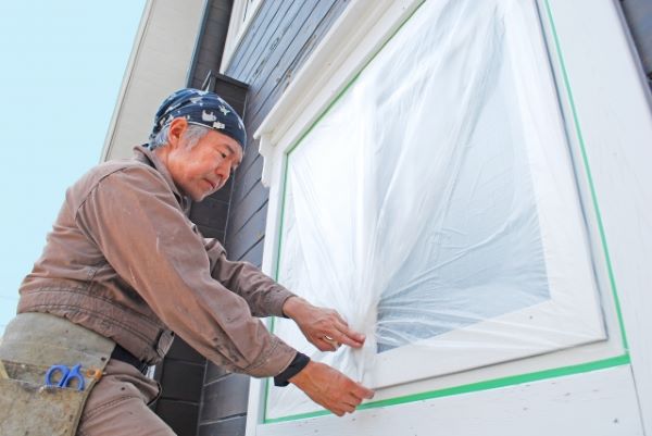 外壁塗装で欠かせない養生とは?目的や必要な場所をわかりやすく解説