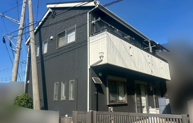 習志野市|白と黒を入れ替えた外壁・屋根塗装