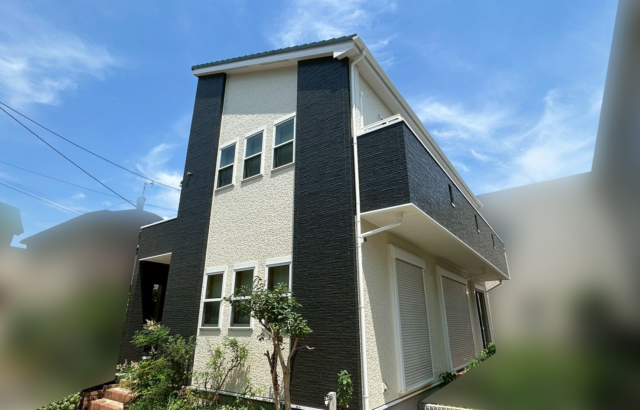 千葉市|築16年|初めての外壁・屋根塗装。緑色の屋根とグレーの外壁で印象を一新